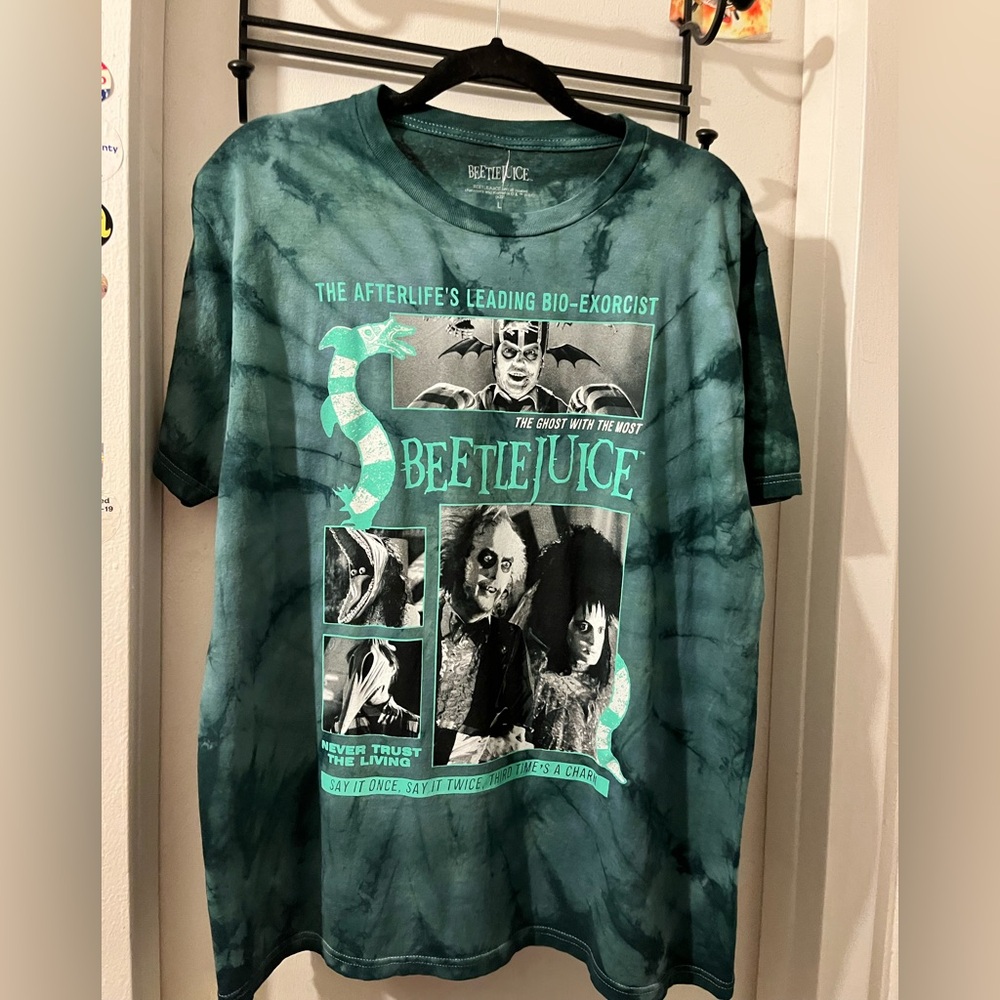 Hot Topic- GN size L- gre/wh/bk ‘Beetlejuice’ tee NWT, hand finished. NWT.